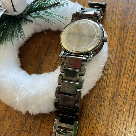 MICHAEL KORS GREY PAVE DIAL GUNMETAL STAINLESS STEEL WOMAN'S WATCH - Picture 2 of 3